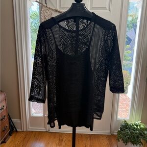 2 piece cami with lacey design over blouse size XL